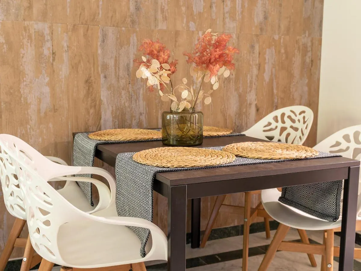 Tejares Suite Córdoba Apartamento